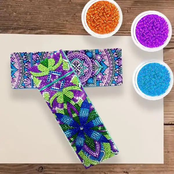 Federmäppchen mit Diamant-Stickerei zum Selbermachen - Image 3